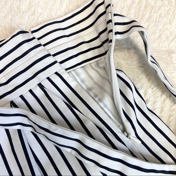 ZARA Paper Bag Striped Tie Waist Shorts - Size: Small - Picture 4 of 10
